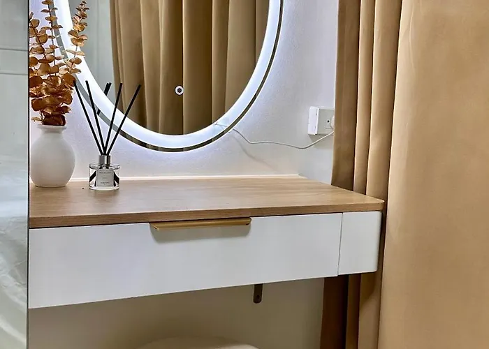 Aparthotel Warm & Homey Staycation Manila
