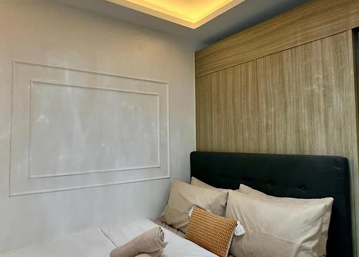 Aparthotel Warm & Homey Staycation Manila
