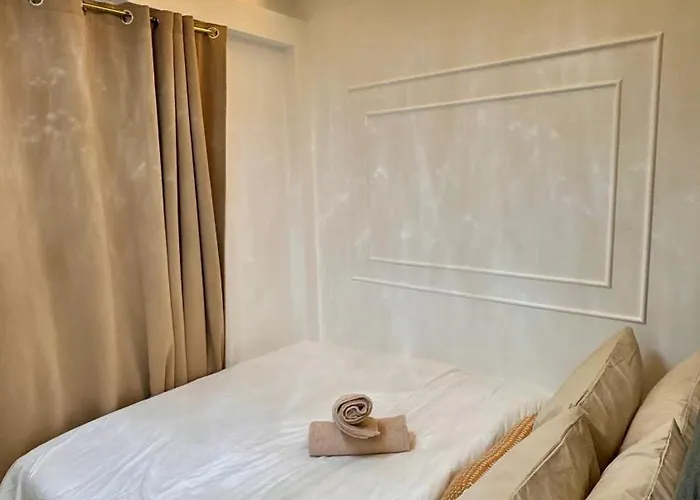 Aparthotel Warm & Homey Staycation Manila