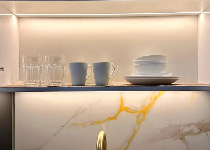 Warm & Homey Staycation 4* Manila